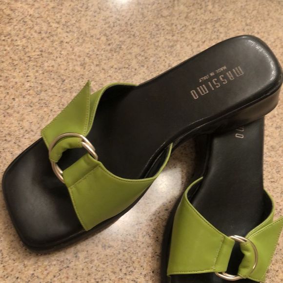 MASSIMO GREEN SANDALS SZ 5 - Picture 3 of 4